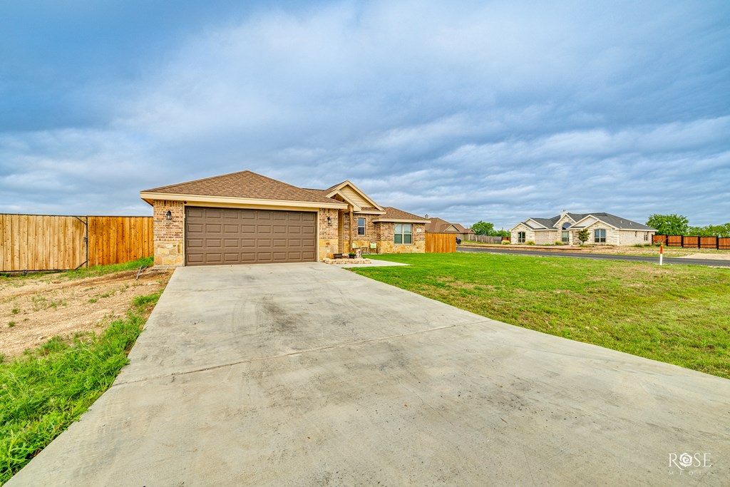 8079 Leopard Lane, San Angelo, Texas image 4