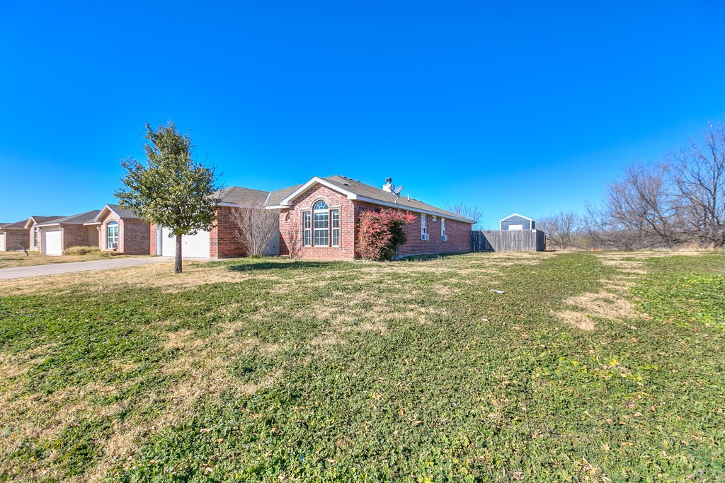 2214 First Atlas St, San Angelo, Texas image 3