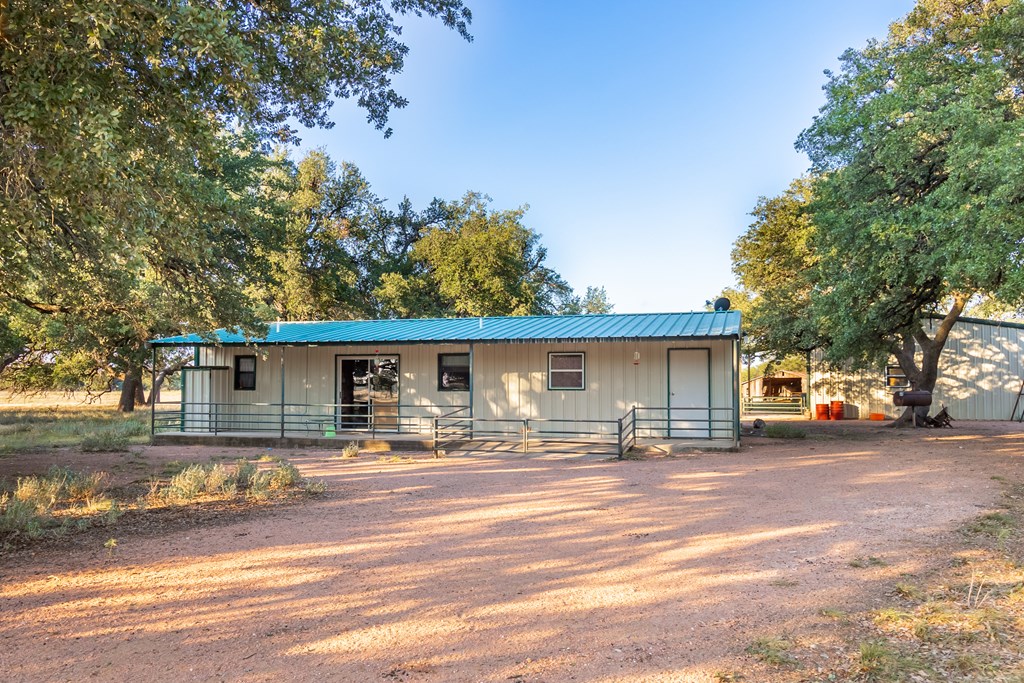 Land, Eden, Texas image 3