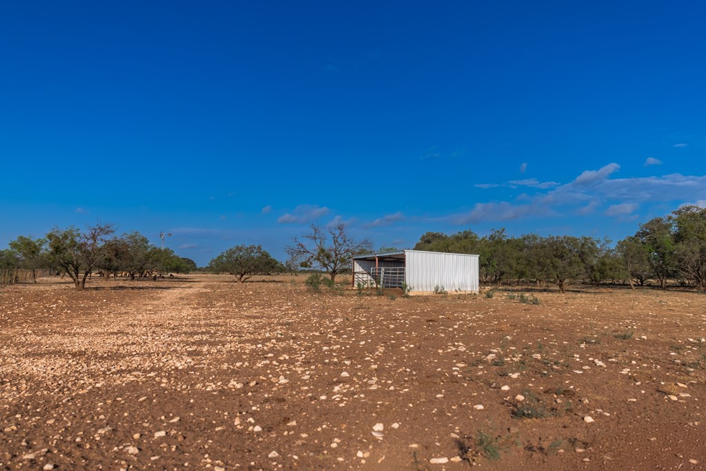 Land, Eden, Texas image 17