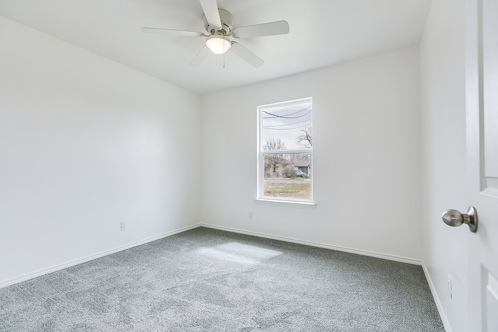 262 E 23rd St, San Angelo, Texas image 16