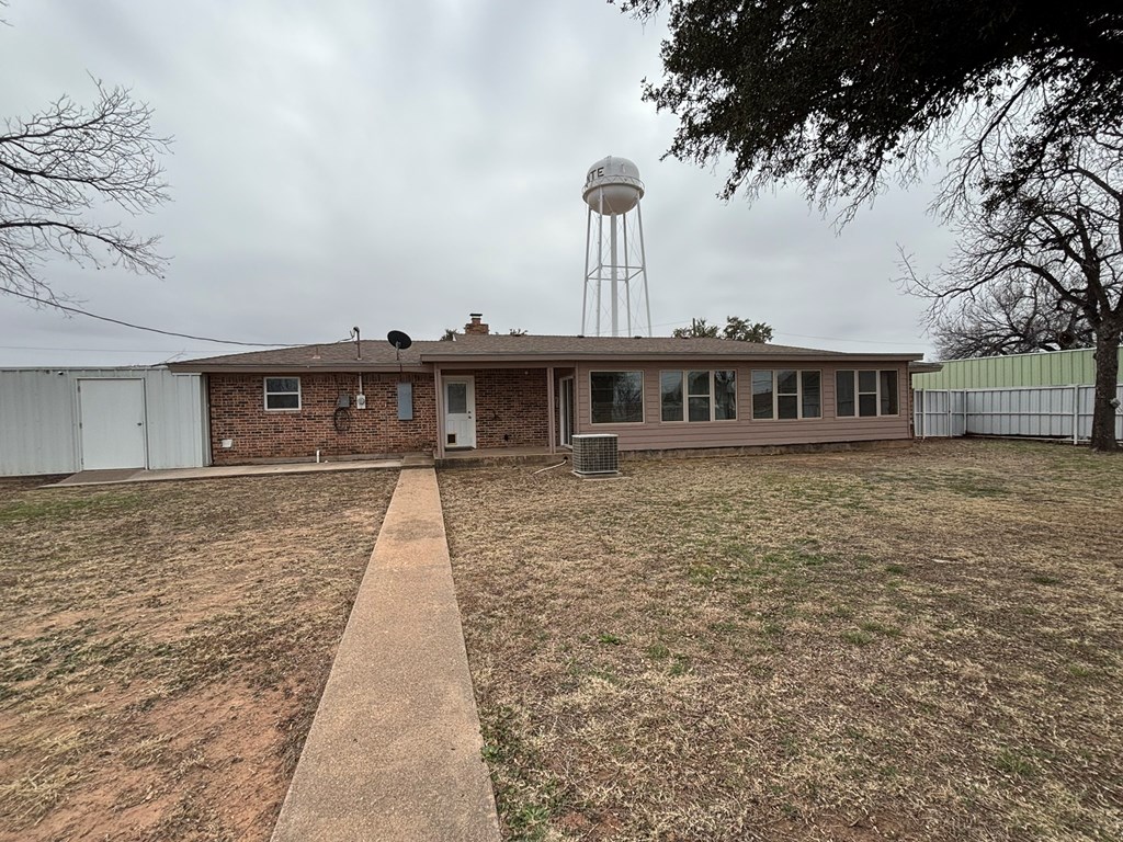 312 W Main St, Bronte, Texas image 47