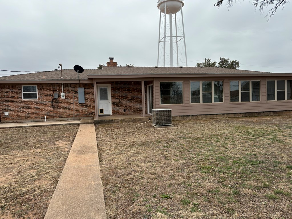 312 W Main St, Bronte, Texas image 48