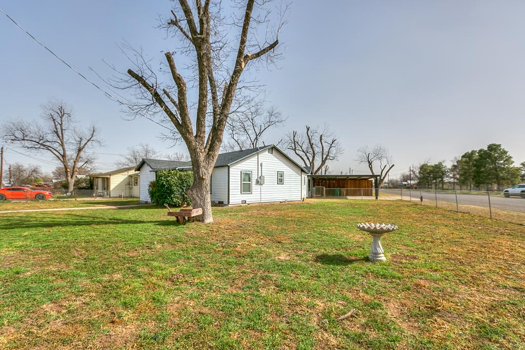 403 E 37th St, San Angelo, Texas image 1