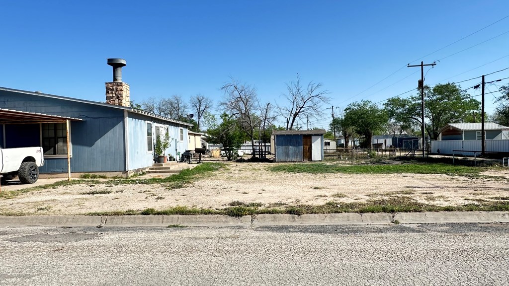 1000 N Pennsylvania Ave, Big Lake, Texas image 5