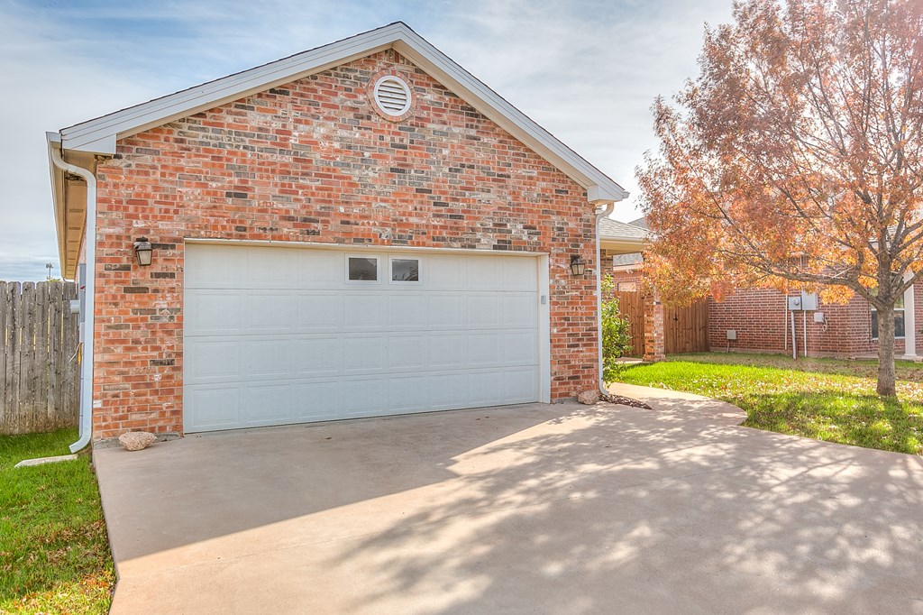 4034 Huntington Lane, San Angelo, Texas image 3