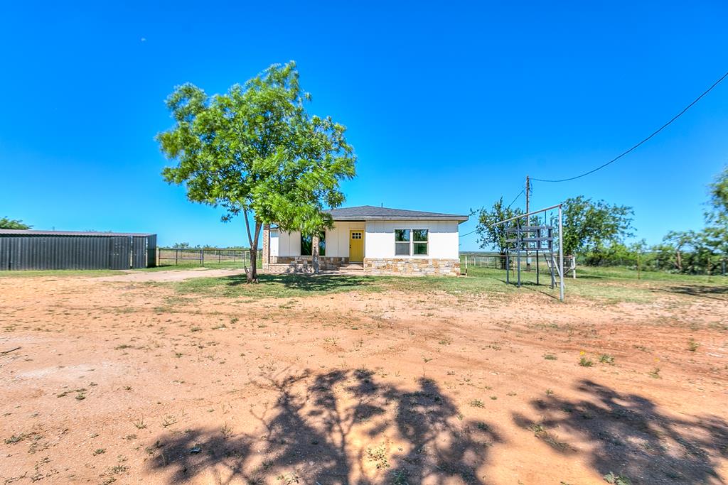 5001 Fm 2333, Bronte, Texas image 1