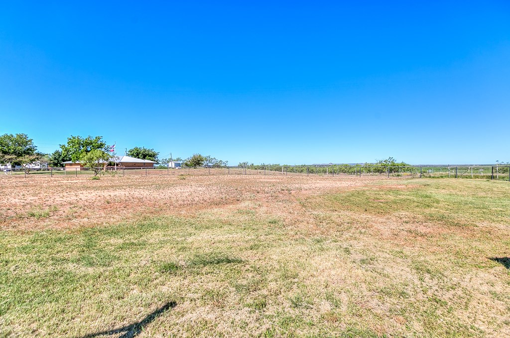 5001 Fm 2333, Bronte, Texas image 38