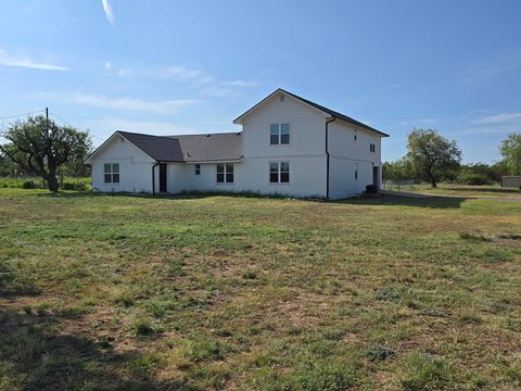 Homes For Sale - 7777 W Rollin Acres Road<br/> San Angelo, TX 76901