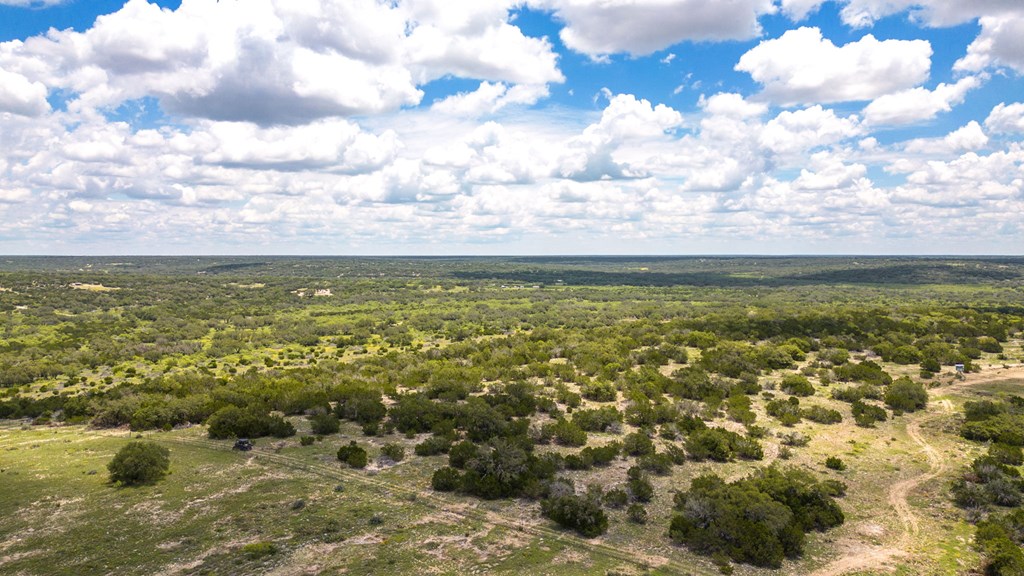 24824 County Rd 900, RockSprings, Texas image 8