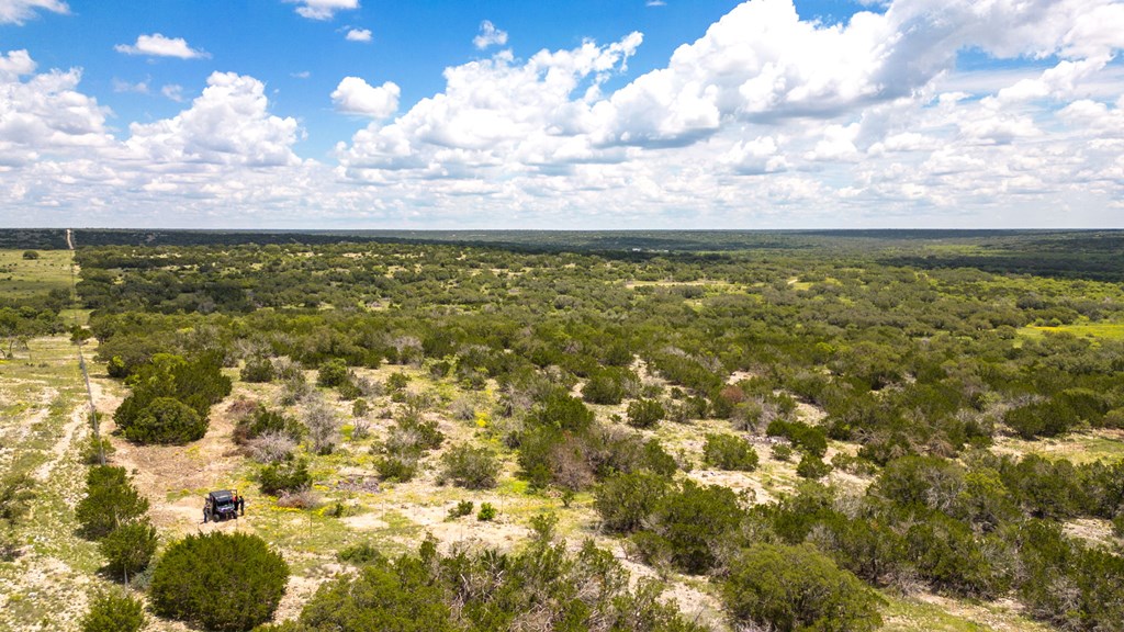 24824 County Rd 900, RockSprings, Texas image 35