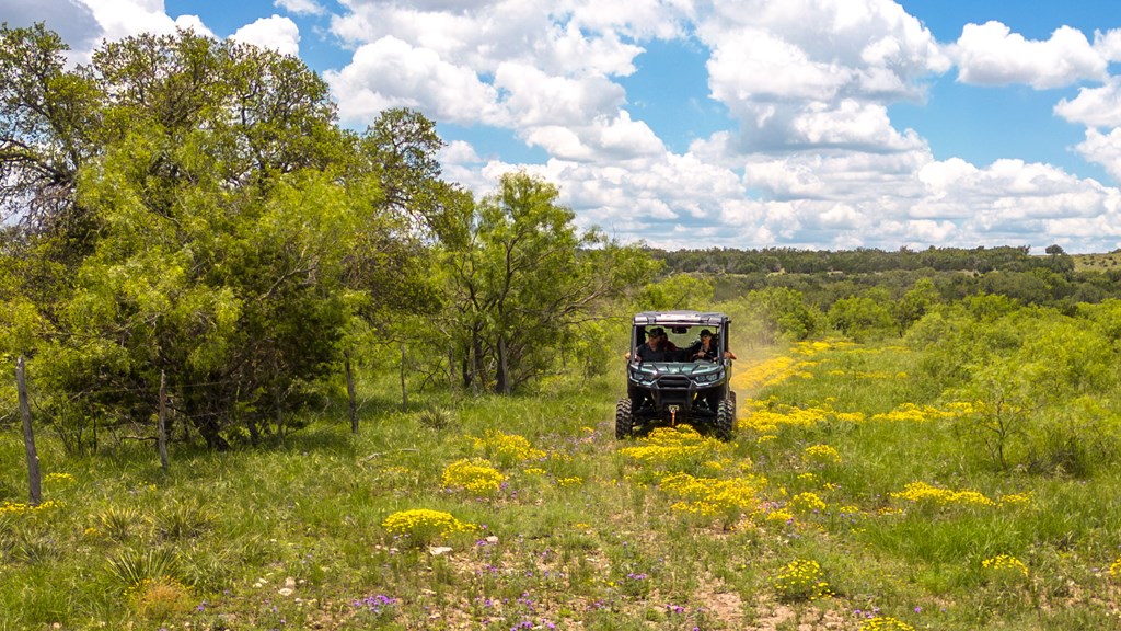 24824 County Rd 900, RockSprings, Texas image 31