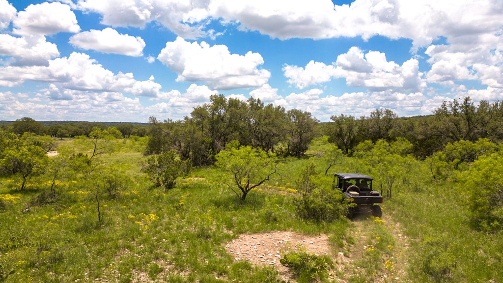 24824 County Rd 900, RockSprings, Texas image 9