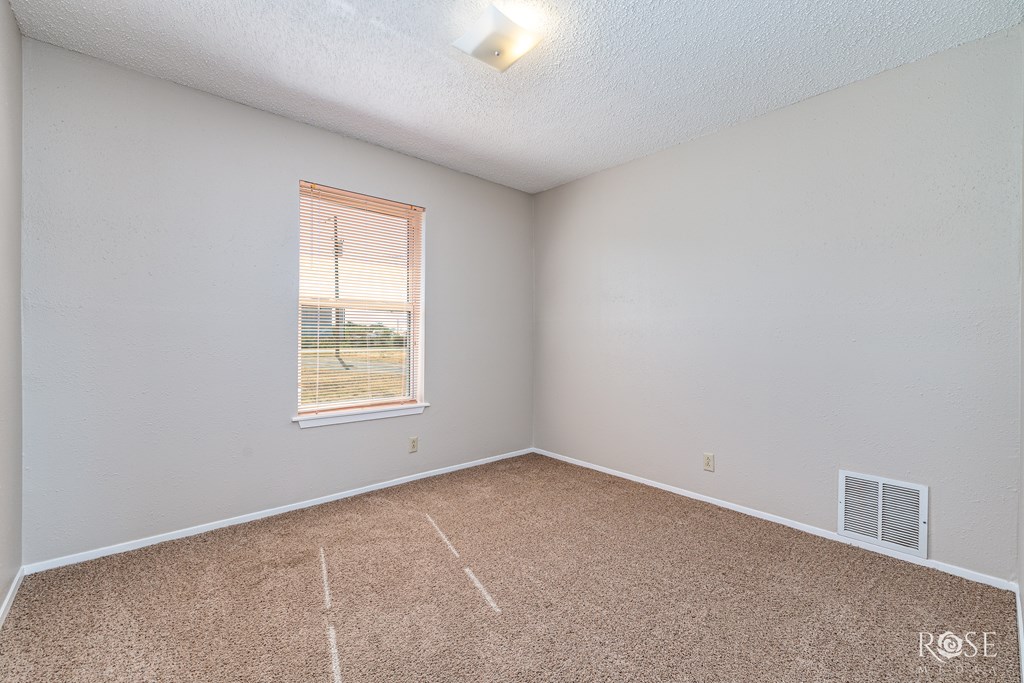 Harriett, Texas 76905, United States, 3 Bedrooms Bedrooms, ,2 BathroomsBathrooms,Residential,Active,235927