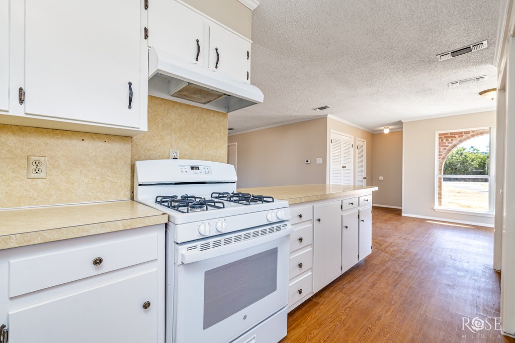 Harriett, Texas 76905, United States, 3 Bedrooms Bedrooms, ,2 BathroomsBathrooms,Residential,Active,235927