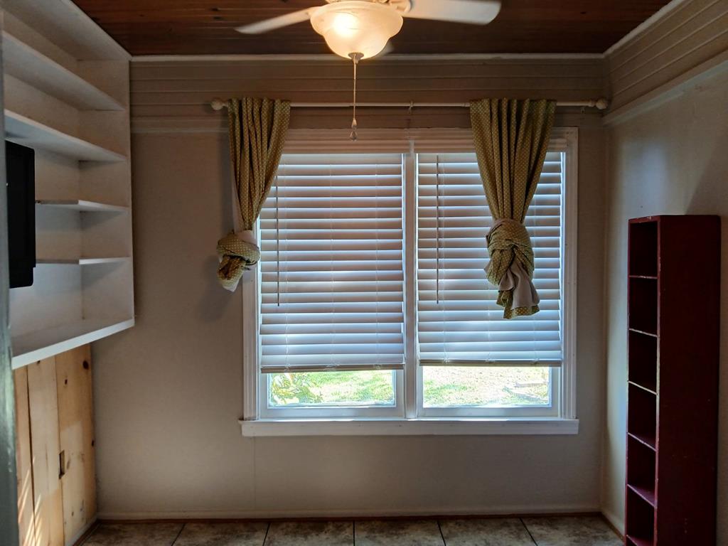 905 N Maryland St, Big Lake, Texas image 28