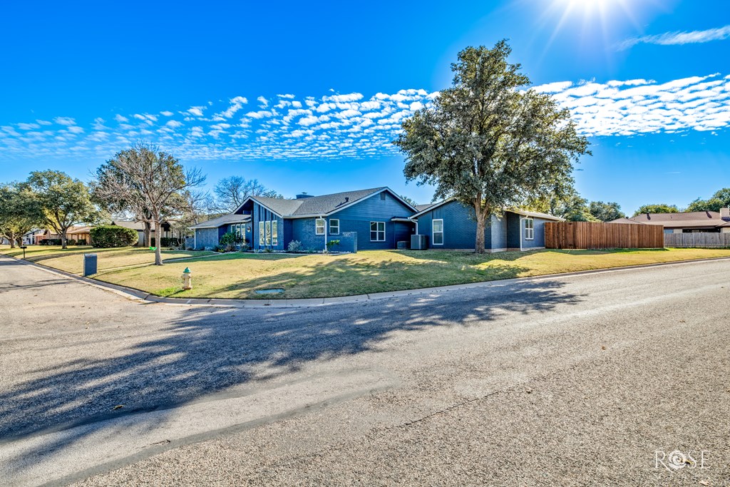 3625 Willowbrook Dr, San Angelo, Texas image 3