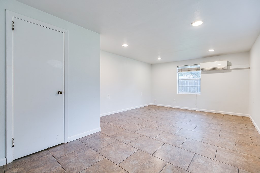 2526 Harvard Ave, San Angelo, Texas image 28