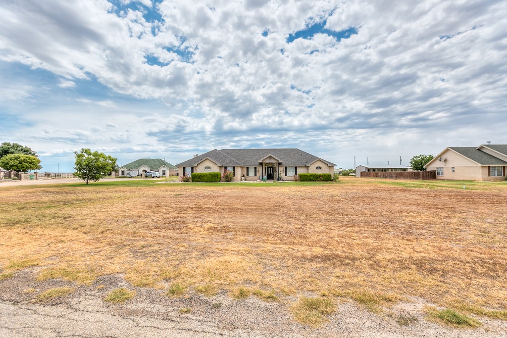 7593 Plantation Court, Wall, Texas image 4