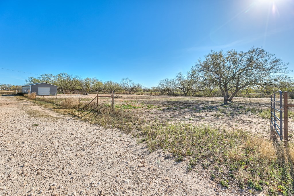 201 County Rd 288, Ballinger, Texas image 29