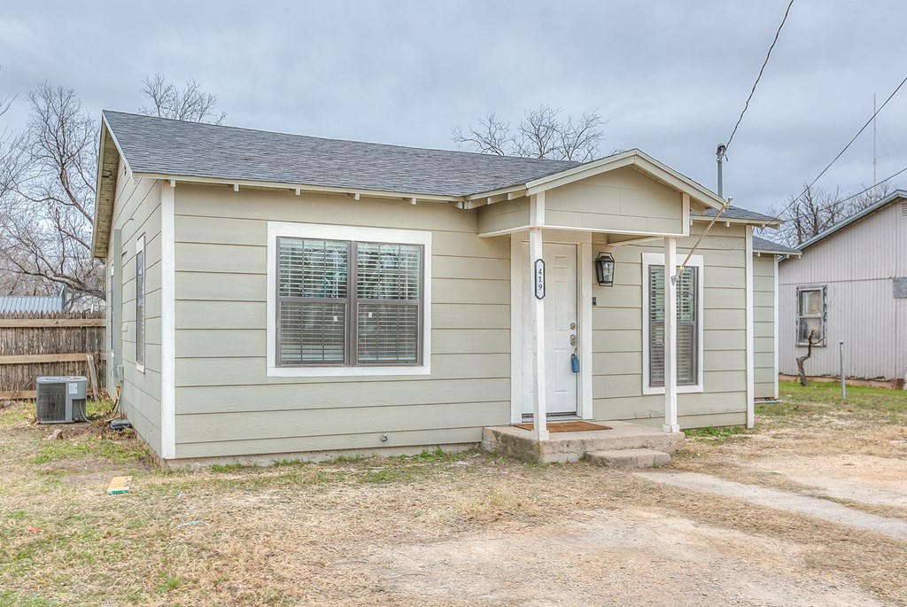 419 29th St, San Angelo, Texas image 2