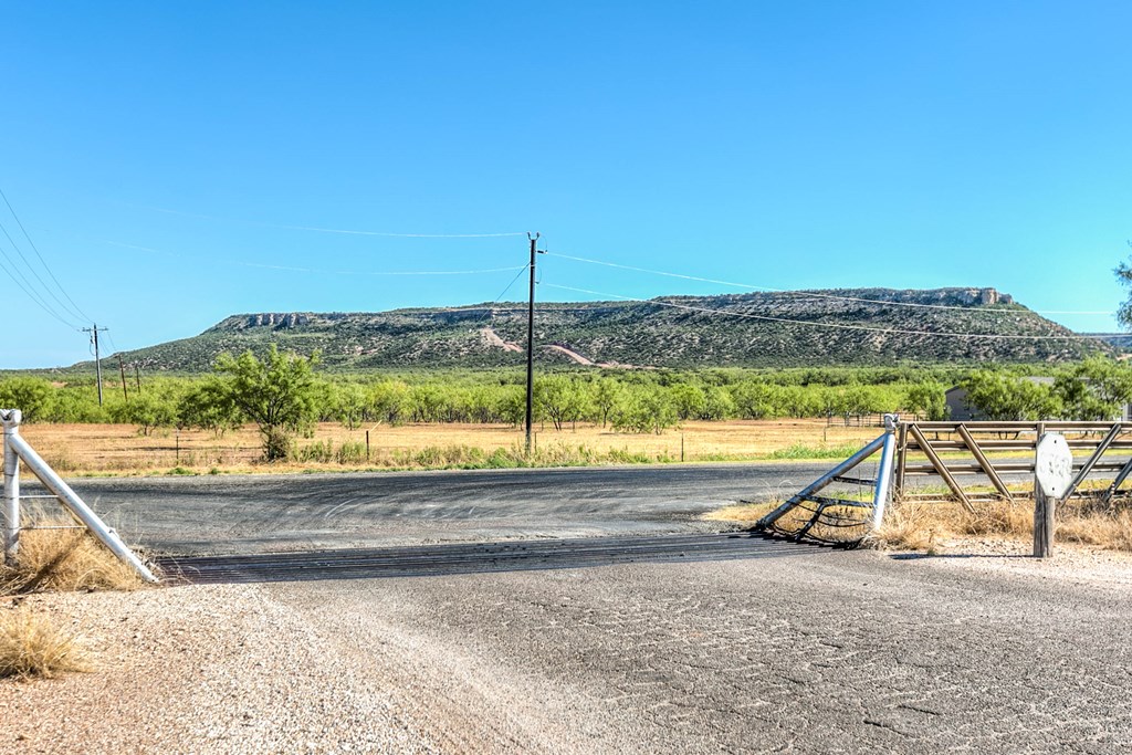 0000 Ranch Rd 1672, Robert Lee, Texas image 3