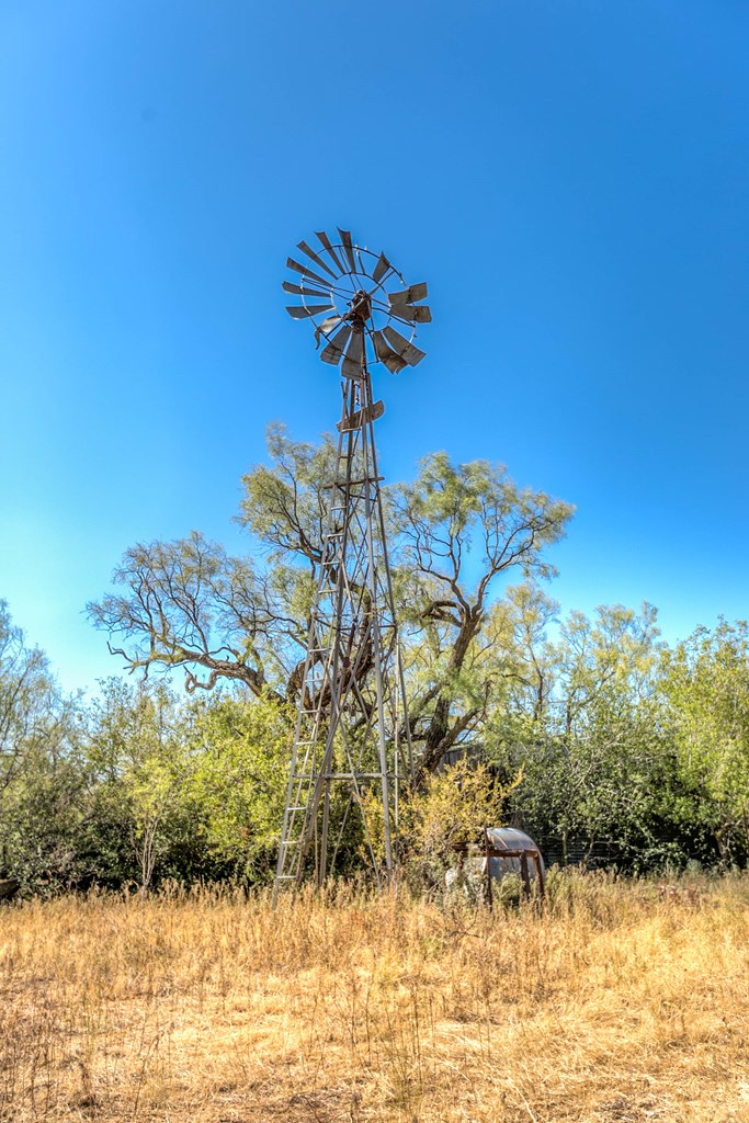 0000 Ranch Rd 1672, Robert Lee, Texas image 11