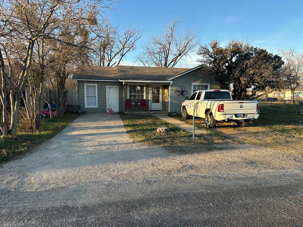 18 W 37th St, San Angelo, Texas image 1