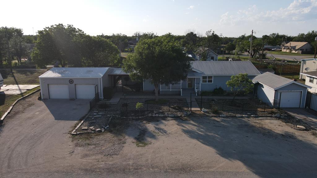 407 N Cottonwood St, Eldorado, Texas image 1