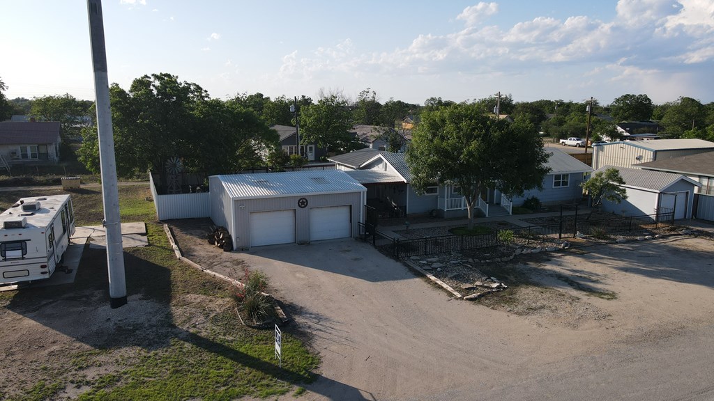 407 N Cottonwood St, Eldorado, Texas image 2