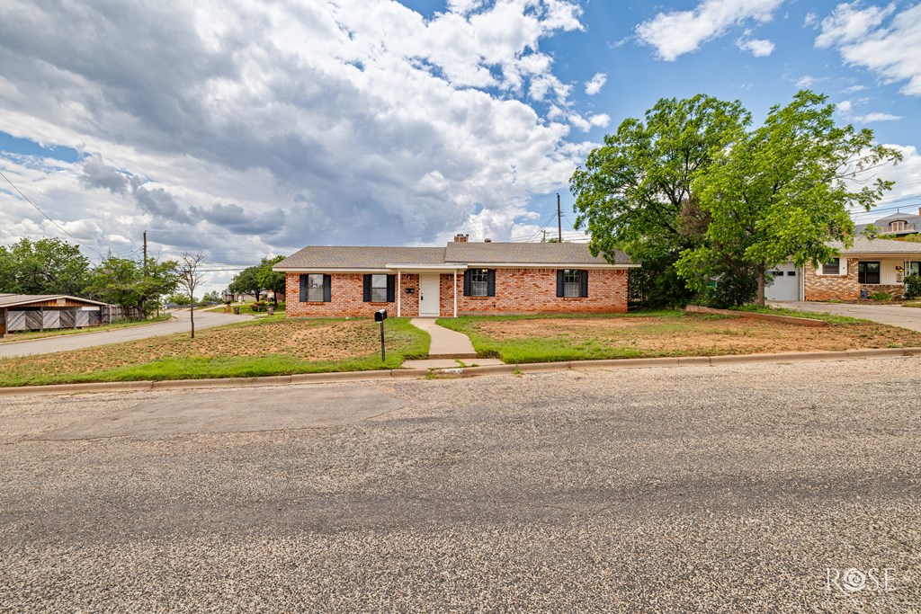 2109 Dartmouth Dr, San Angelo, Texas image 2