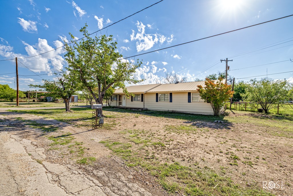 108 Kisselburg Rd, Sonora, Texas image 4