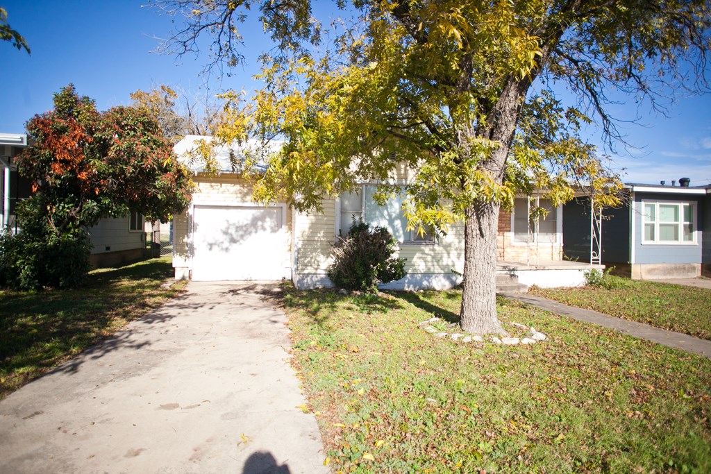 1906 Juanita Ave, San Angelo, Texas image 10