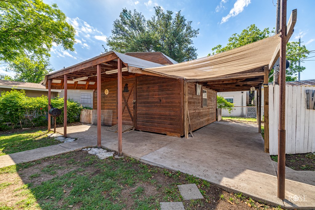 306 E 2nd St, Sonora, Texas image 21