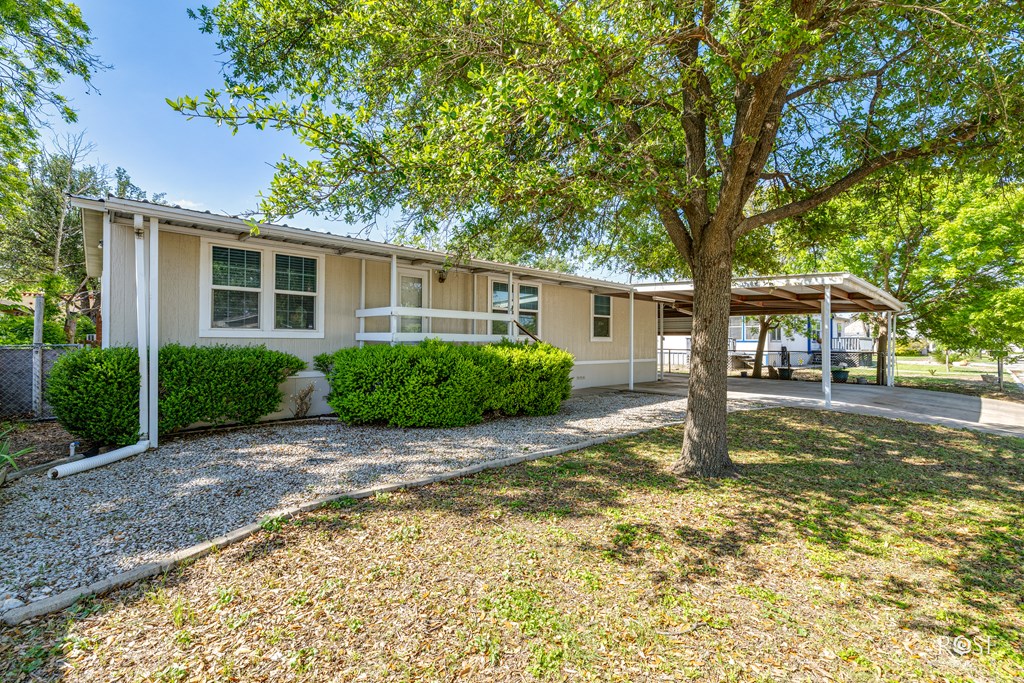 306 E 2nd St, Sonora, Texas image 4
