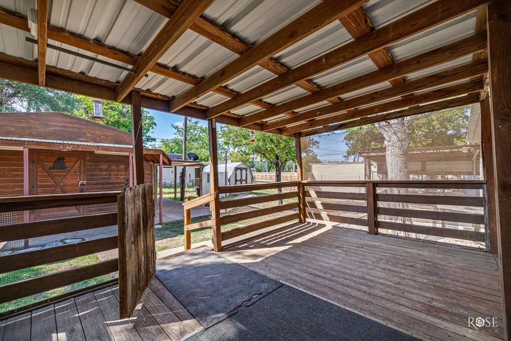 306 E 2nd St, Sonora, Texas image 19