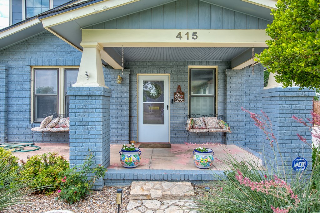 415 S Monroe St, San Angelo, Texas image 2