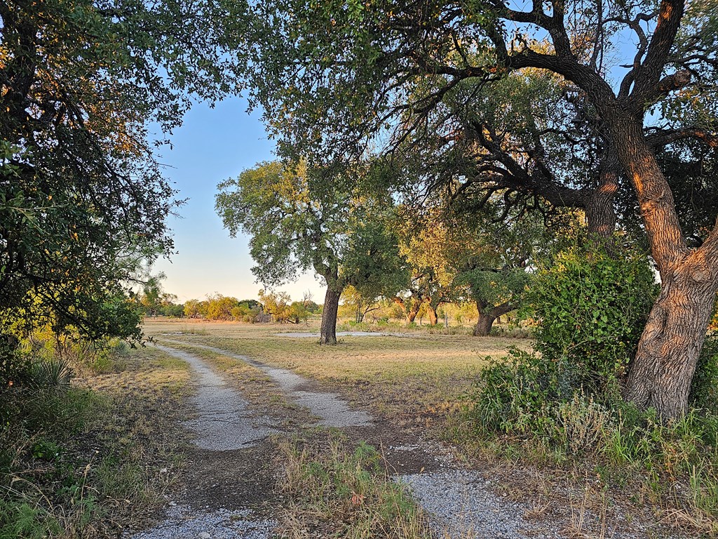 1120 E Broadway St, Eden, Texas image 9