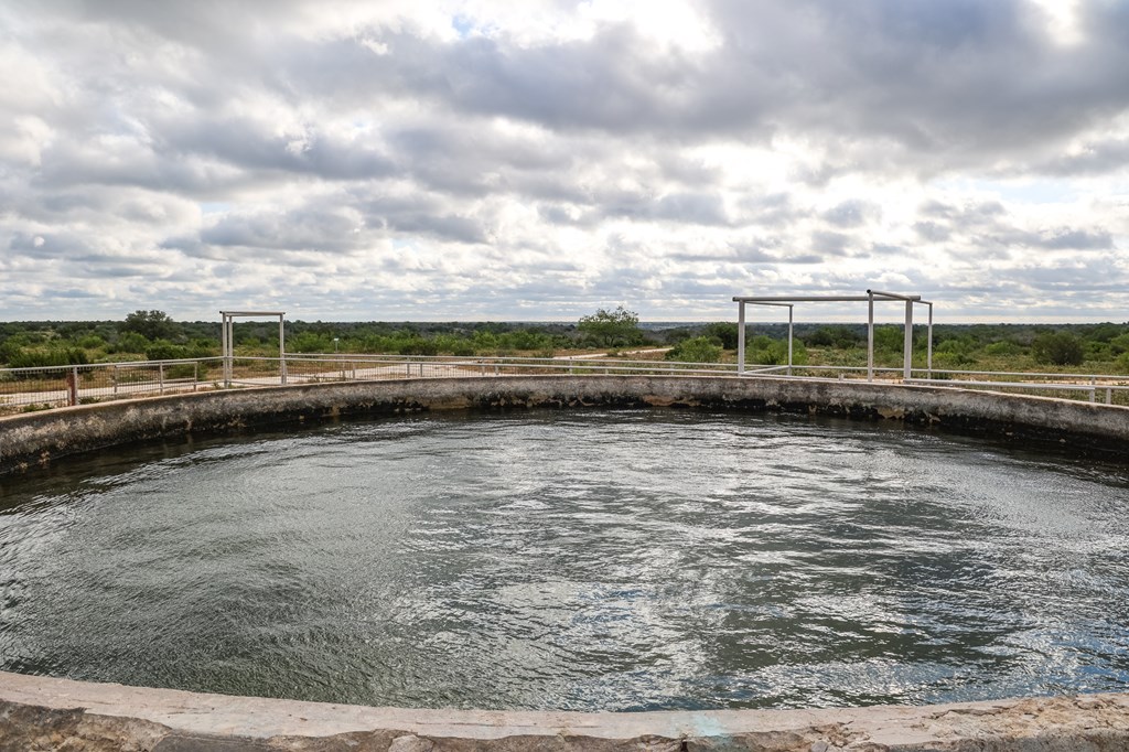 N/A County Rd 102, Ozona, Texas image 31