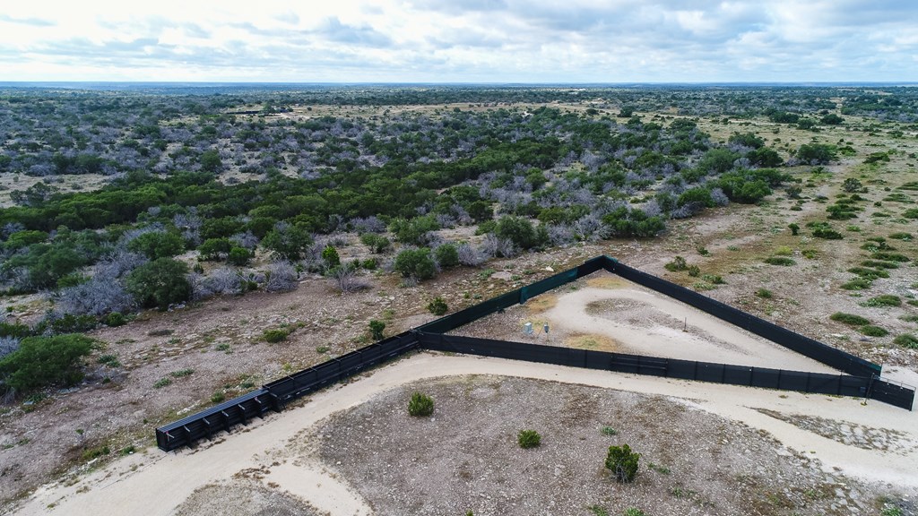 N/A County Rd 102, Ozona, Texas image 29