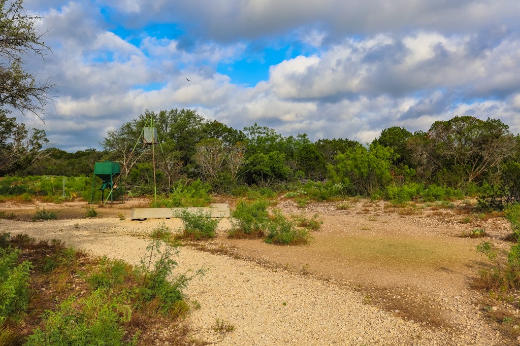 N/A County Rd 102, Ozona, Texas image 23