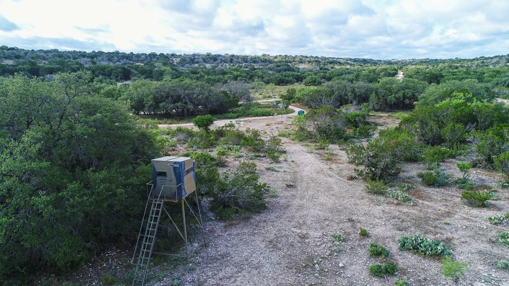 N/A County Rd 102, Ozona, Texas image 41