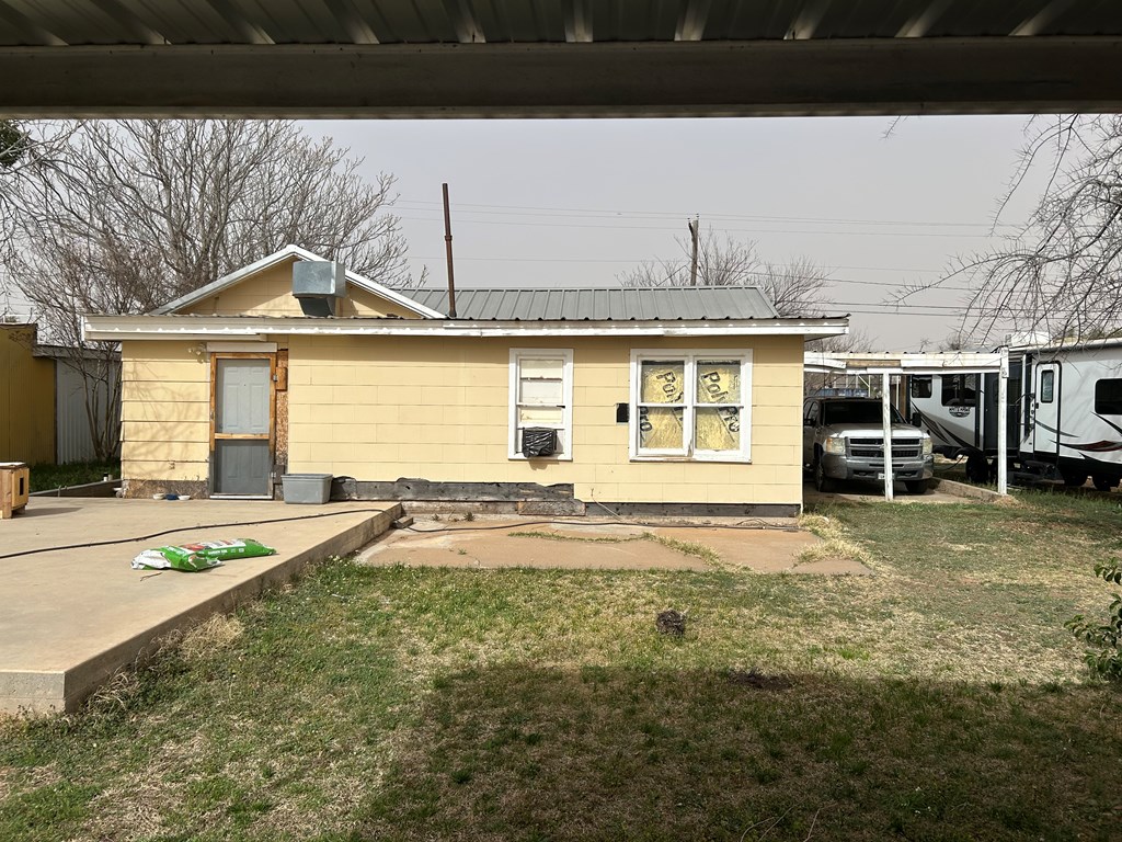 117 W 10th St, Robert Lee, Texas image 13