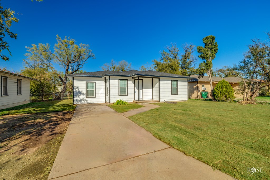 1122 E 20th St, San Angelo, Texas image 2