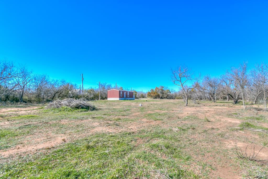 407 W Nueces Dr, Blackwell, Texas image 2