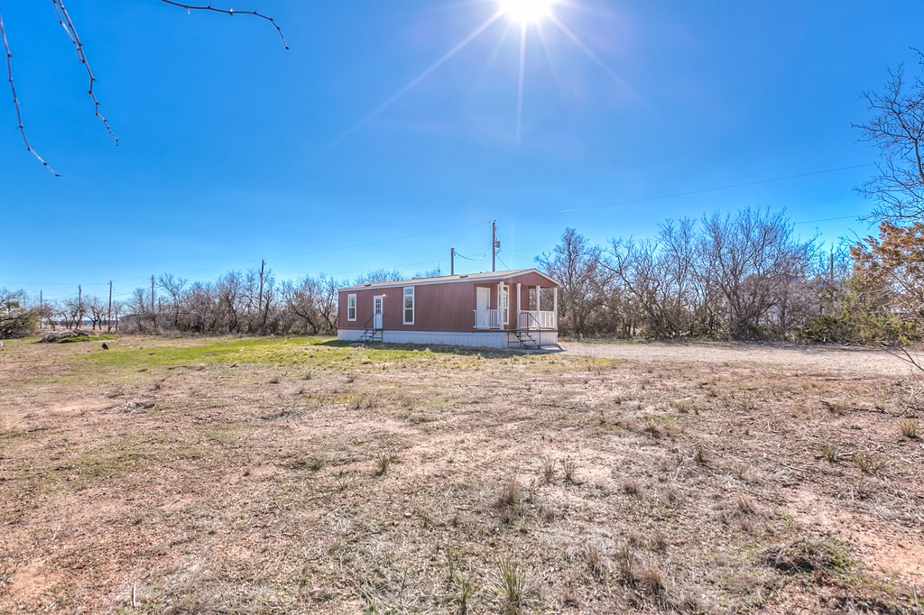 407 W Nueces Dr, Blackwell, Texas image 3