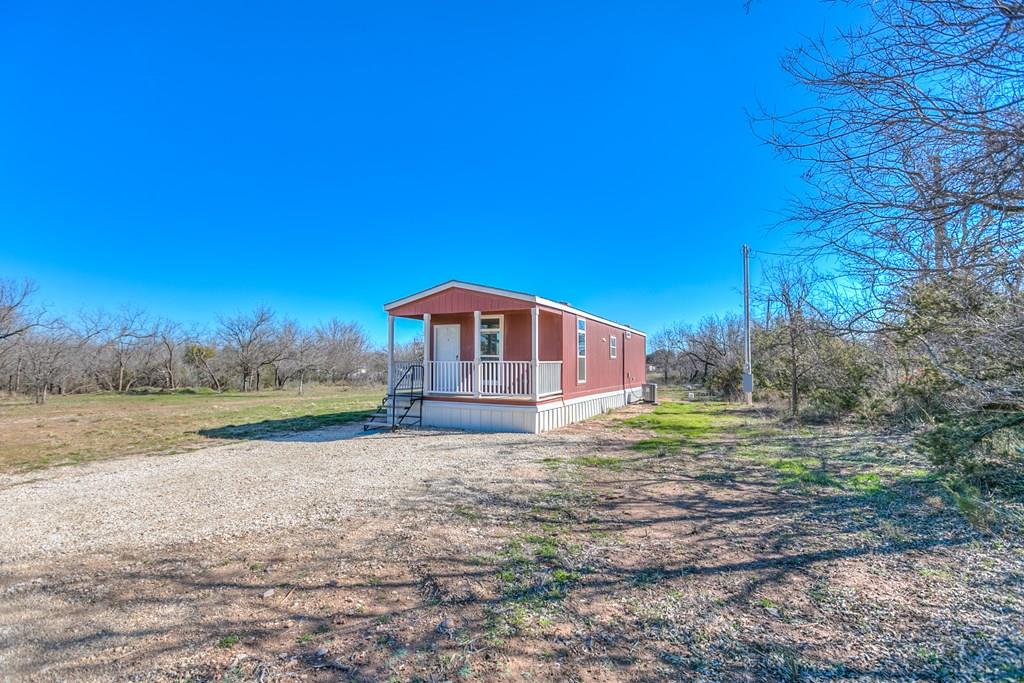 407 W Nueces Dr, Blackwell, Texas image 1