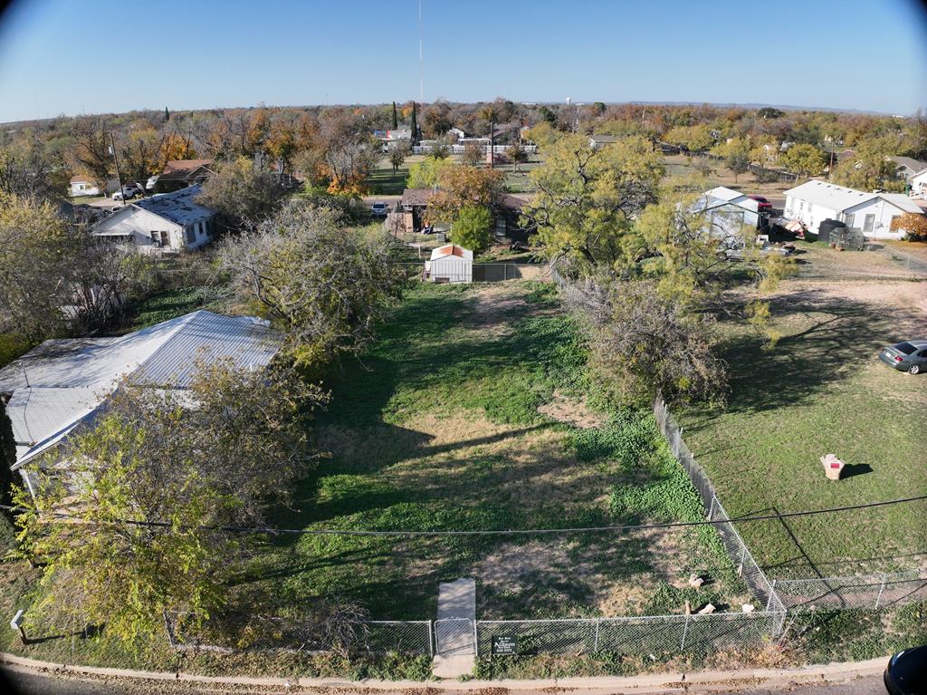 76 E 20th St #3, San Angelo, Texas image 1