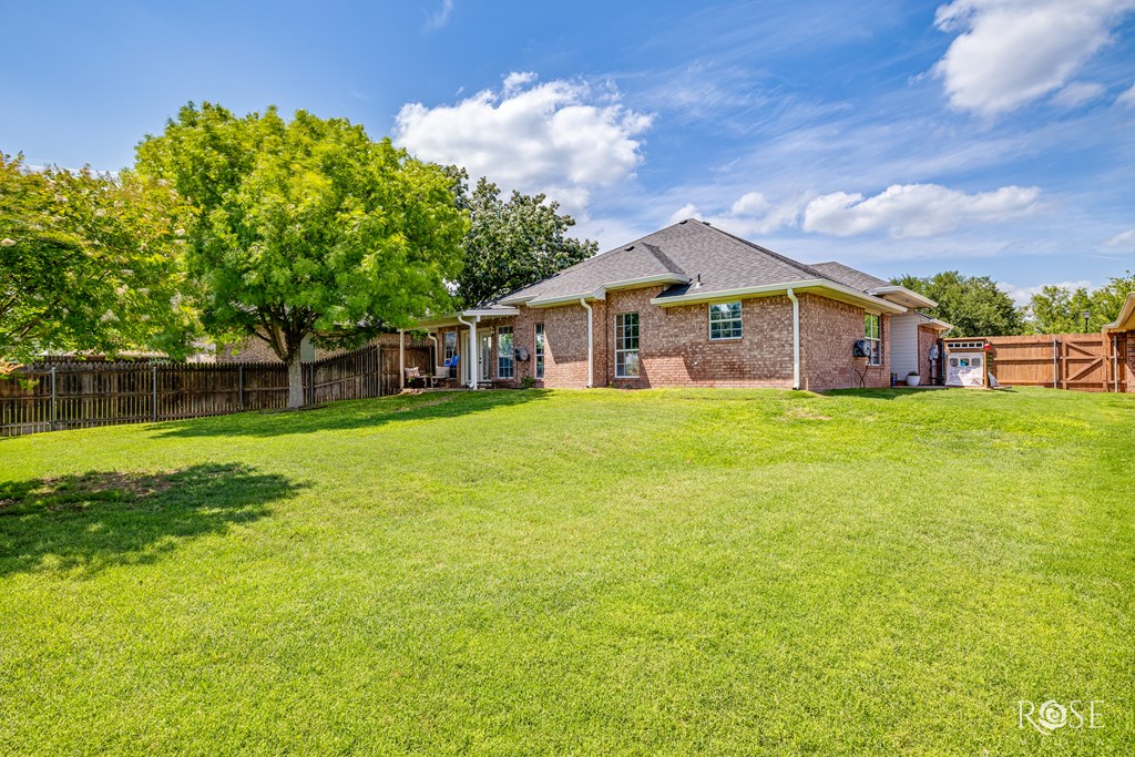 San Angelo, Texas 76901, United States, 3 Bedrooms Bedrooms, ,2 BathroomsBathrooms,Residential,Active,164411