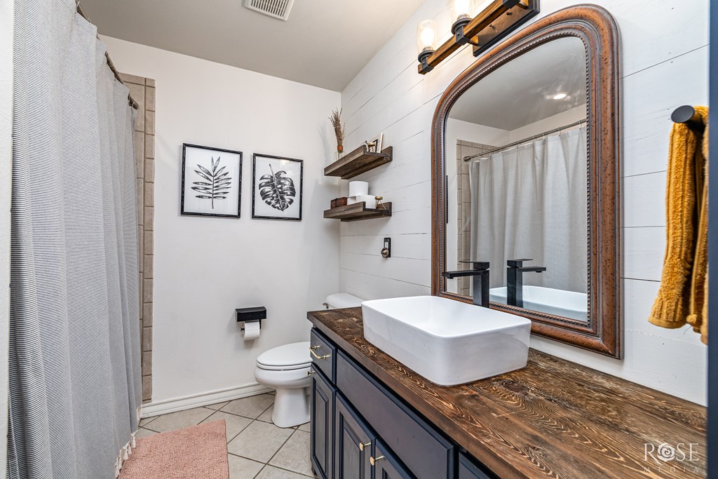 San Angelo, Texas 76901, United States, 3 Bedrooms Bedrooms, ,2 BathroomsBathrooms,Residential,Active,164411